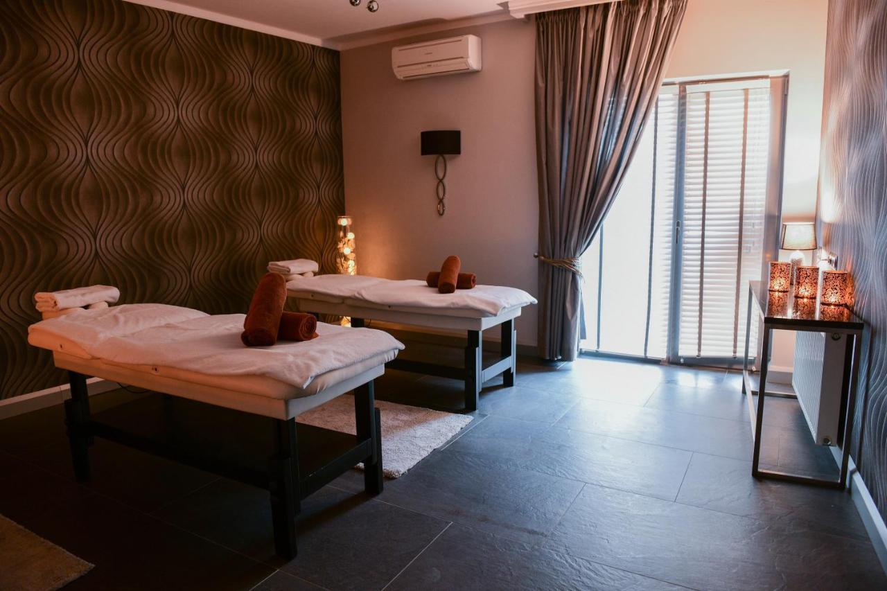 Aroma Stone Hotel Spa Syców Kültér fotó